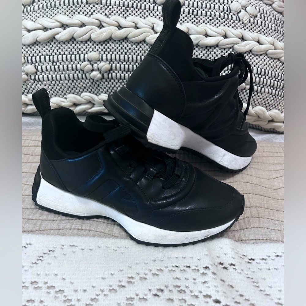 Black DKNY Sneakers size 5.5 with. Leather. Very lightly used.